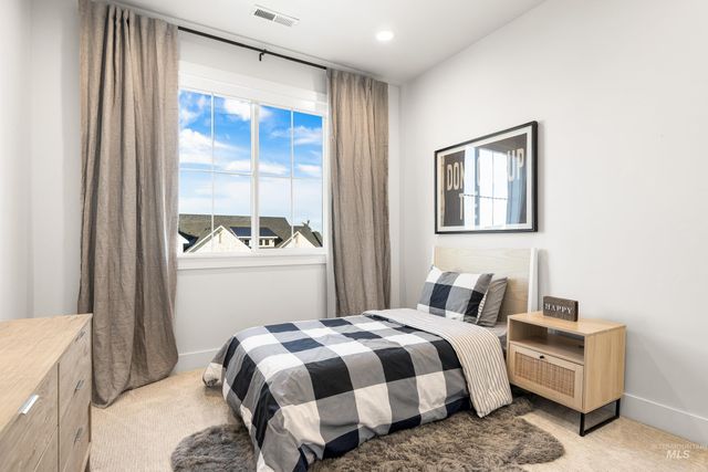 976 N Morehouse Ave, Eagle, ID 83616