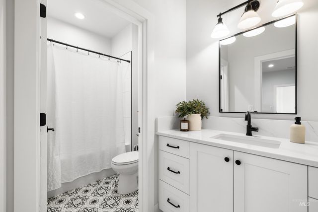 976 N Morehouse Ave, Eagle, ID 83616