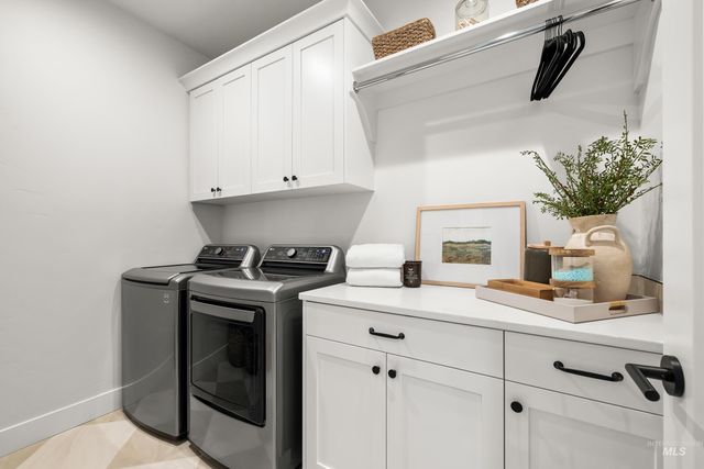 976 N Morehouse Ave, Eagle, ID 83616