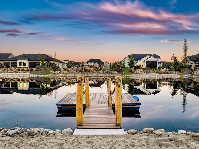 976 N Morehouse Ave, Eagle, ID 83616