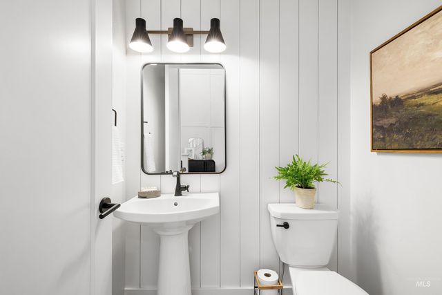 976 N Morehouse Ave, Eagle, ID 83616