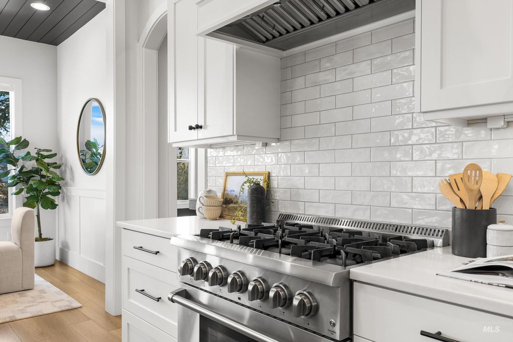 976 N Morehouse Ave, Eagle, ID 83616 photo 17