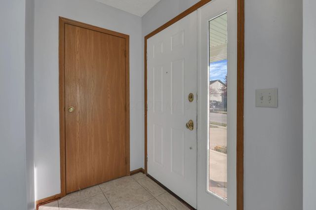 8536 Kingsley Drive, Reynoldsburg, OH 43068