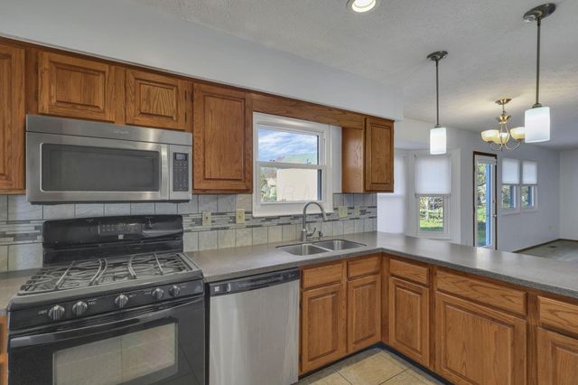 8536 Kingsley Drive, Reynoldsburg, OH 43068