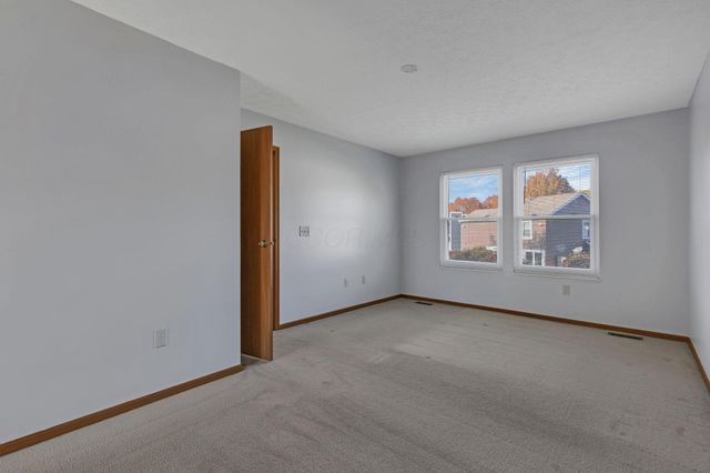 8536 Kingsley Drive, Reynoldsburg, OH 43068