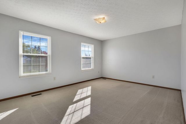 8536 Kingsley Drive, Reynoldsburg, OH 43068