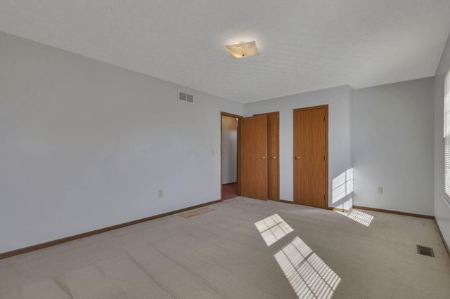 8536 Kingsley Drive, Reynoldsburg, OH 43068