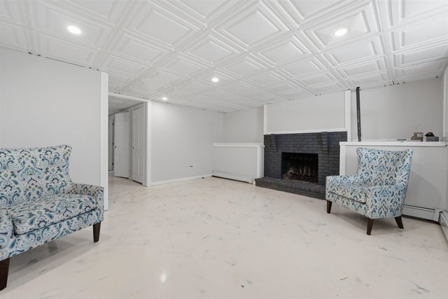 144 N Policy Street, Salem, NH 03079