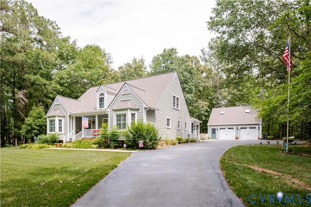 15442 Pine Green Ln, Ashland, VA 23192