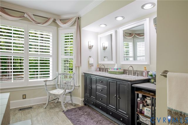 15442 Pine Green Ln, Ashland, VA 23192