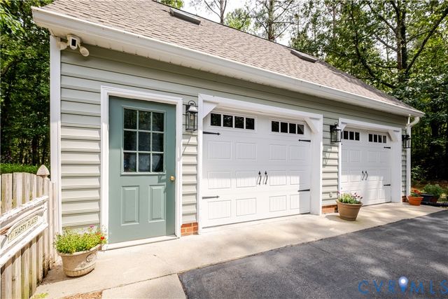 15442 Pine Green Ln, Ashland, VA 23192