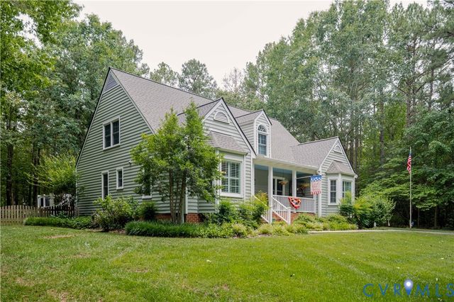 15442 Pine Green Ln, Ashland, VA 23192