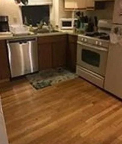 118 Sutherland Rd A, Boston, MA 02135