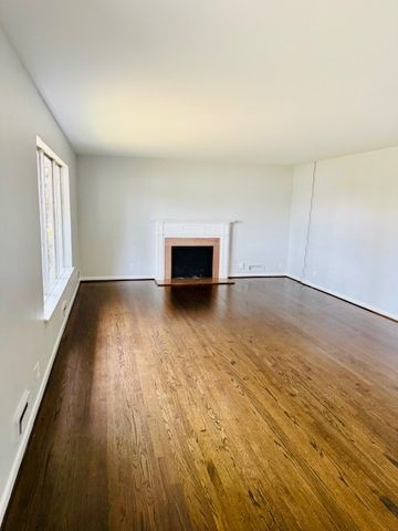 3501 Northwest Pkwy, Dallas, TX 75225