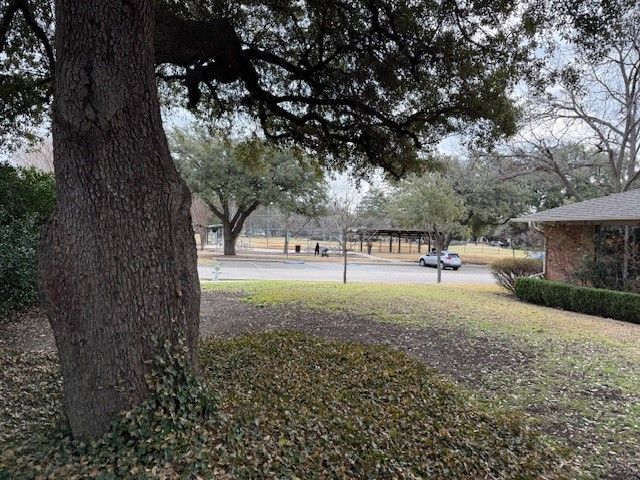 3501 Northwest Pkwy, Dallas, TX 75225