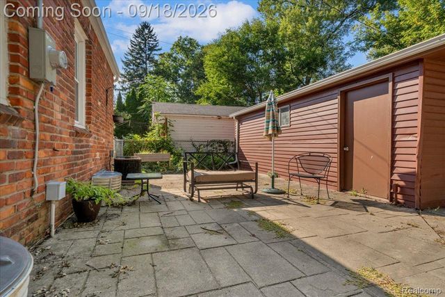 1706 Catalpa Drive, Berkley, MI 48072