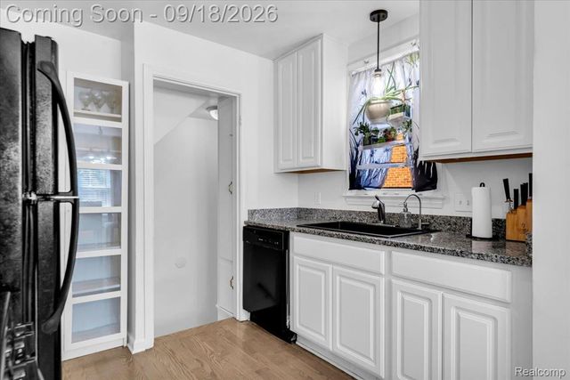 1706 Catalpa Drive, Berkley, MI 48072