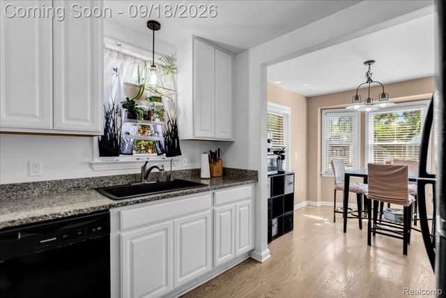 1706 Catalpa Drive, Berkley, MI 48072