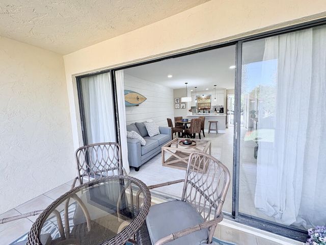 2050 Oleander Boulevard 2-205, Fort Pierce, FL 34950