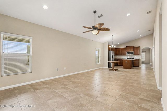 980 Dillard Drive SE, Palm Bay, FL 32909