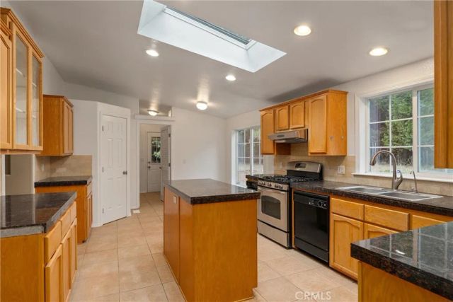 17 Weiss Hill Road, Oroville, CA 95966