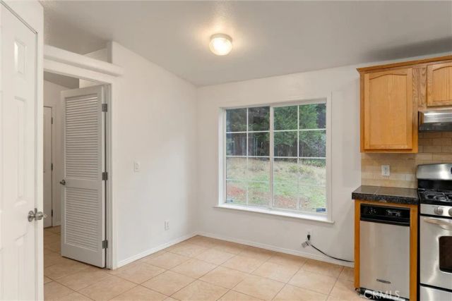 17 Weiss Hill Road, Oroville, CA 95966