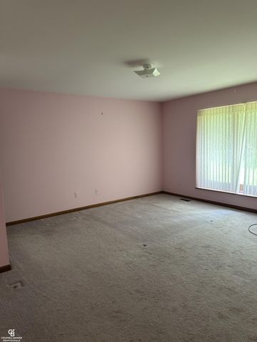 35981 Diane Lane, Richmond, MI 48062