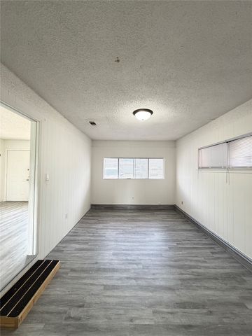 1109 E Inwood Drive, Arlington, TX 76010