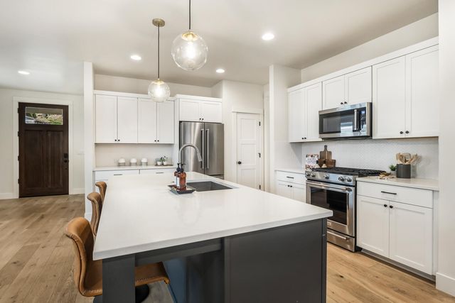 61661 Woodriver Drive 1-2, Bend, OR 97702