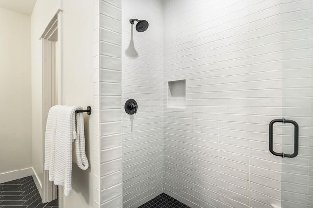 61661 Woodriver Drive 1-2, Bend, OR 97702