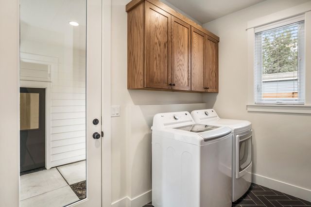 61661 Woodriver Drive 1-2, Bend, OR 97702