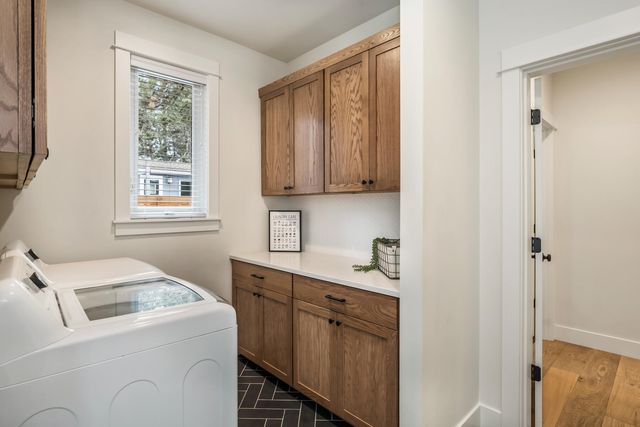 61661 Woodriver Drive 1-2, Bend, OR 97702