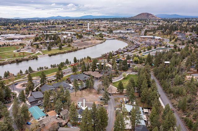 61661 Woodriver Drive 1-2, Bend, OR 97702