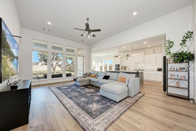 1536 Caylea Bluff LN, Georgetown, TX 78628