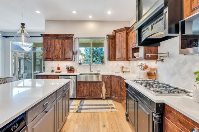 127 W WINDSONG, Pleasant Grove, UT 84062