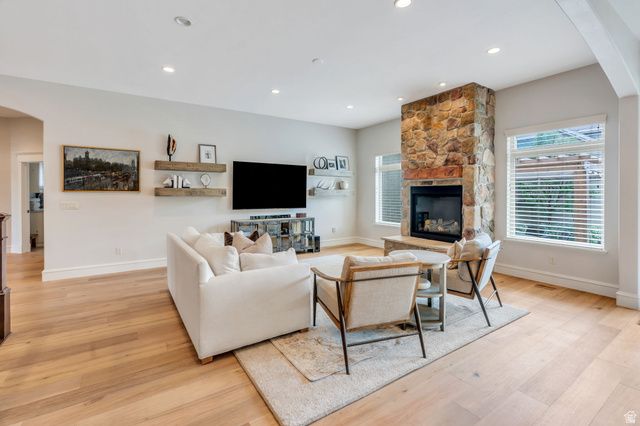 127 W WINDSONG, Pleasant Grove, UT 84062