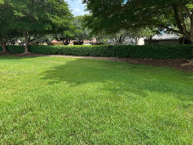 1133 Alexander Bnd, Weston, FL 33327