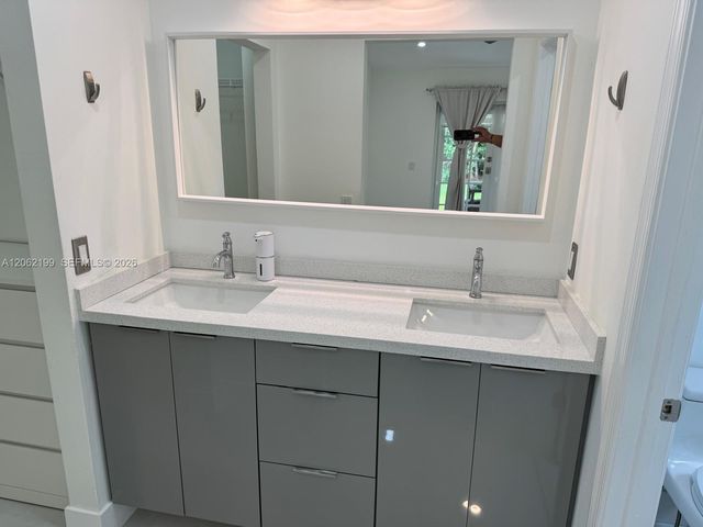 1133 Alexander Bnd, Weston, FL 33327