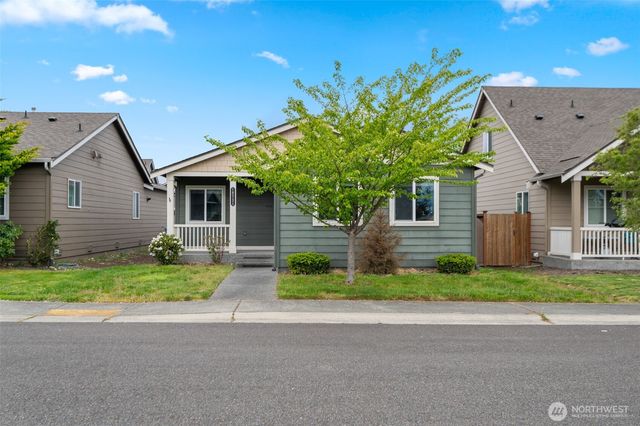 18734 105th Lane E, Puyallup, WA 98374