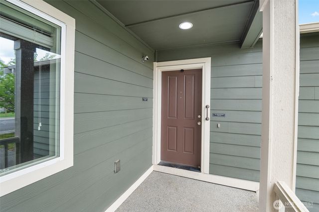 18734 105th Lane E, Puyallup, WA 98374