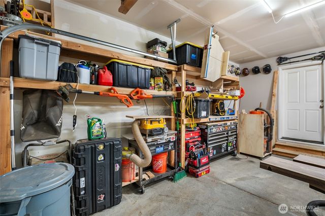 18734 105th Lane E, Puyallup, WA 98374