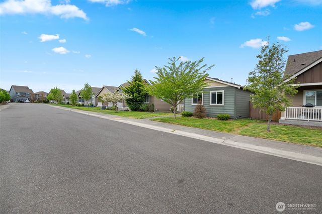 18734 105th Lane E, Puyallup, WA 98374
