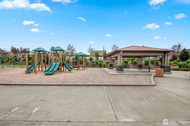 18734 105th Lane E, Puyallup, WA 98374