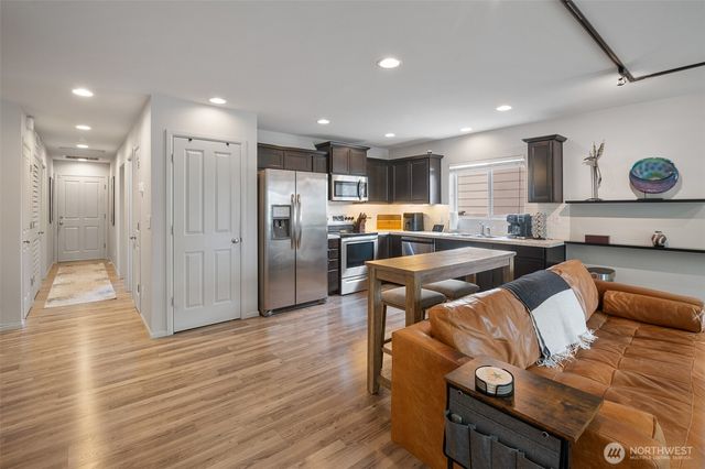 18734 105th Lane E, Puyallup, WA 98374
