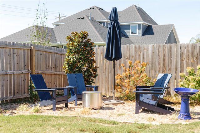 2812 S 20th Street, Rogers, AR 72758