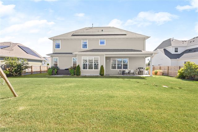 2812 S 20th Street, Rogers, AR 72758