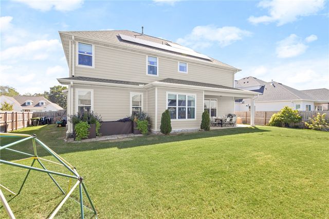 2812 S 20th Street, Rogers, AR 72758