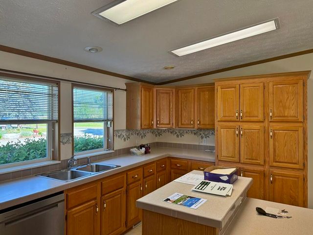 10215 E Royal, Stanwood, MI 49346