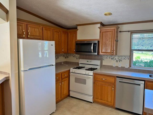 10215 E Royal, Stanwood, MI 49346
