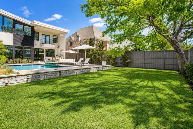 2215 Madera Street, Dallas, TX 75206